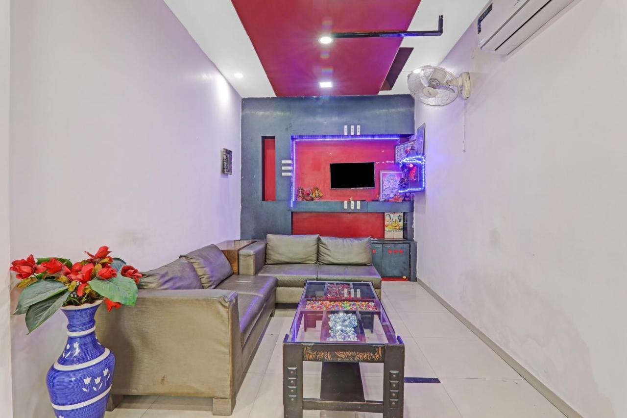 Oyo 27695 Hotel Relation Kanpur Exterior foto