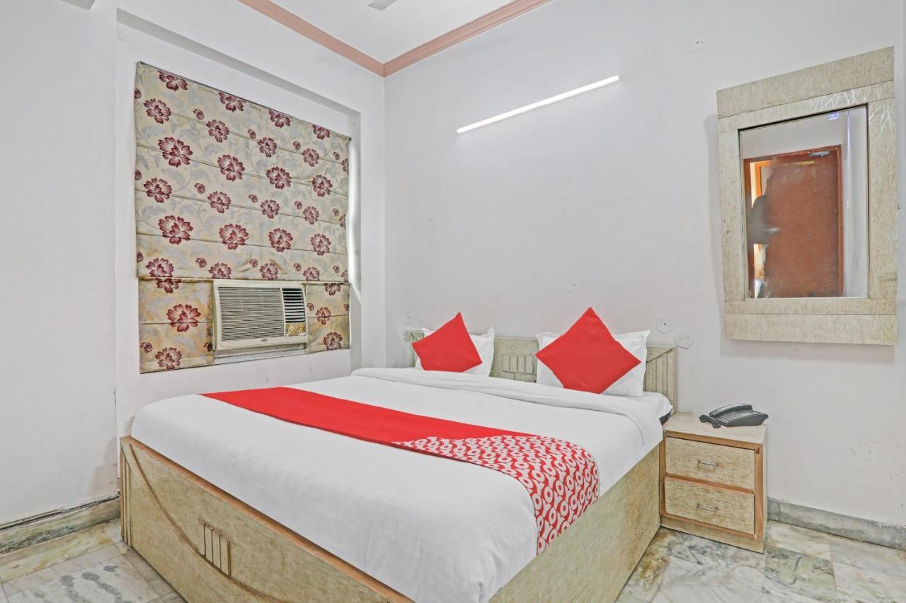 Oyo 27695 Hotel Relation Kanpur Exterior foto