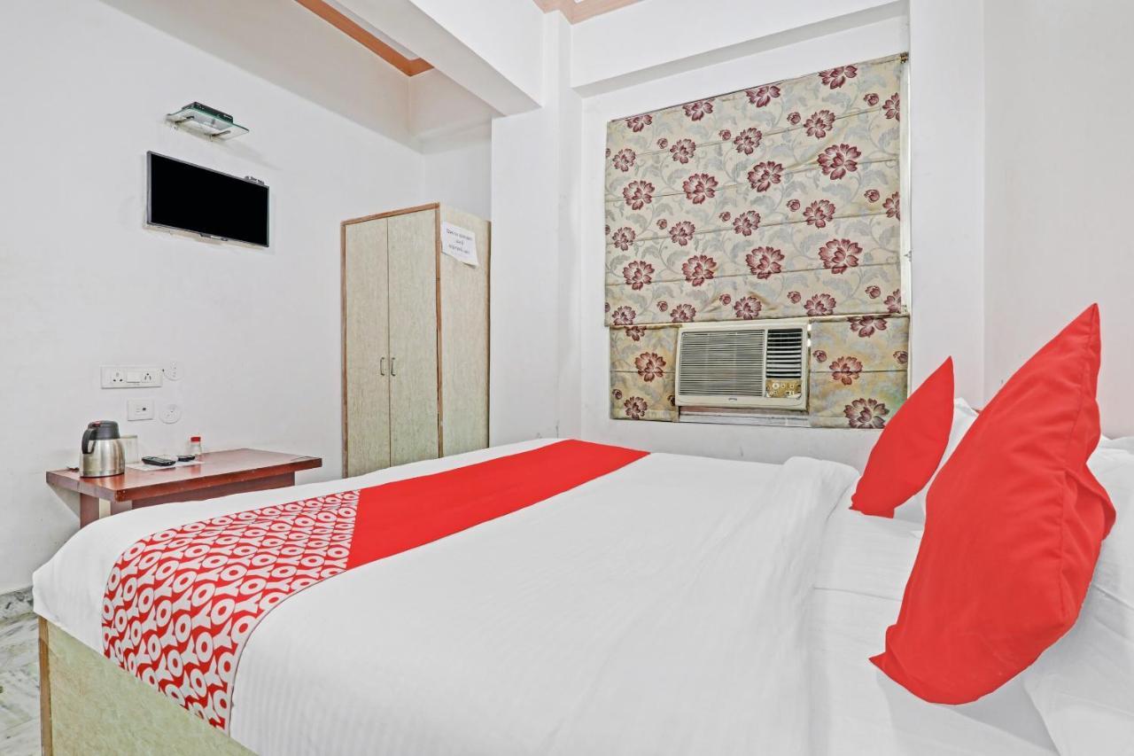 Oyo 27695 Hotel Relation Kanpur Exterior foto