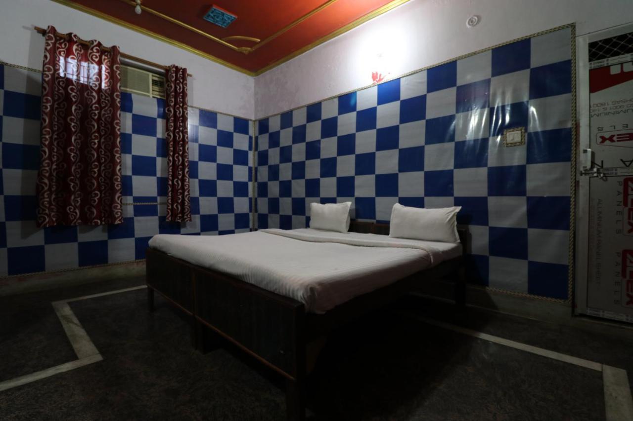 Oyo 27695 Hotel Relation Kanpur Exterior foto
