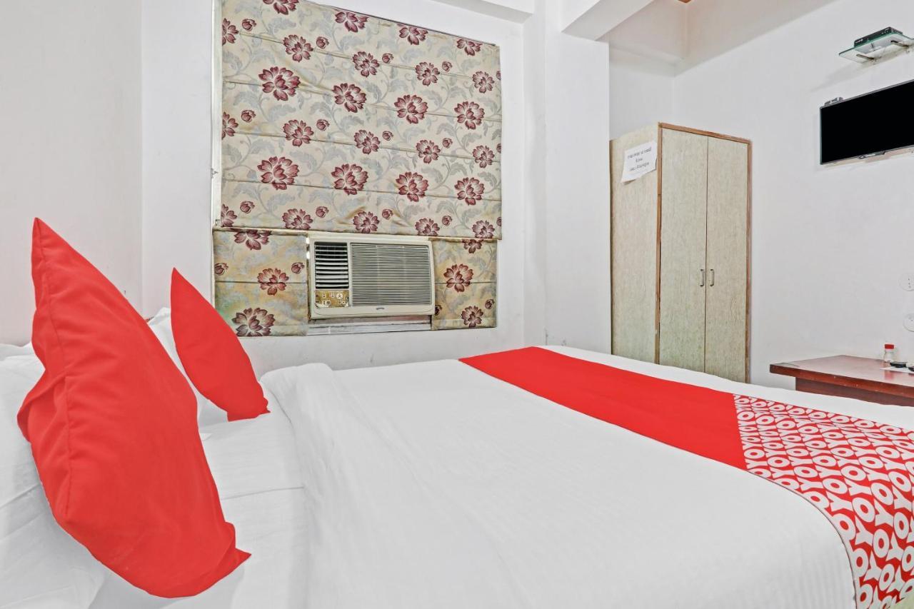 Oyo 27695 Hotel Relation Kanpur Exterior foto