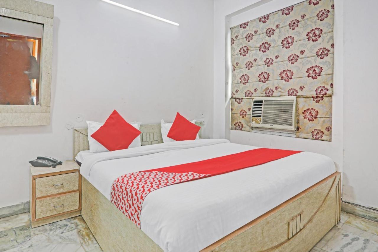 Oyo 27695 Hotel Relation Kanpur Exterior foto