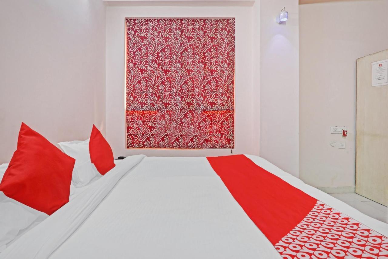 Oyo 27695 Hotel Relation Kanpur Exterior foto