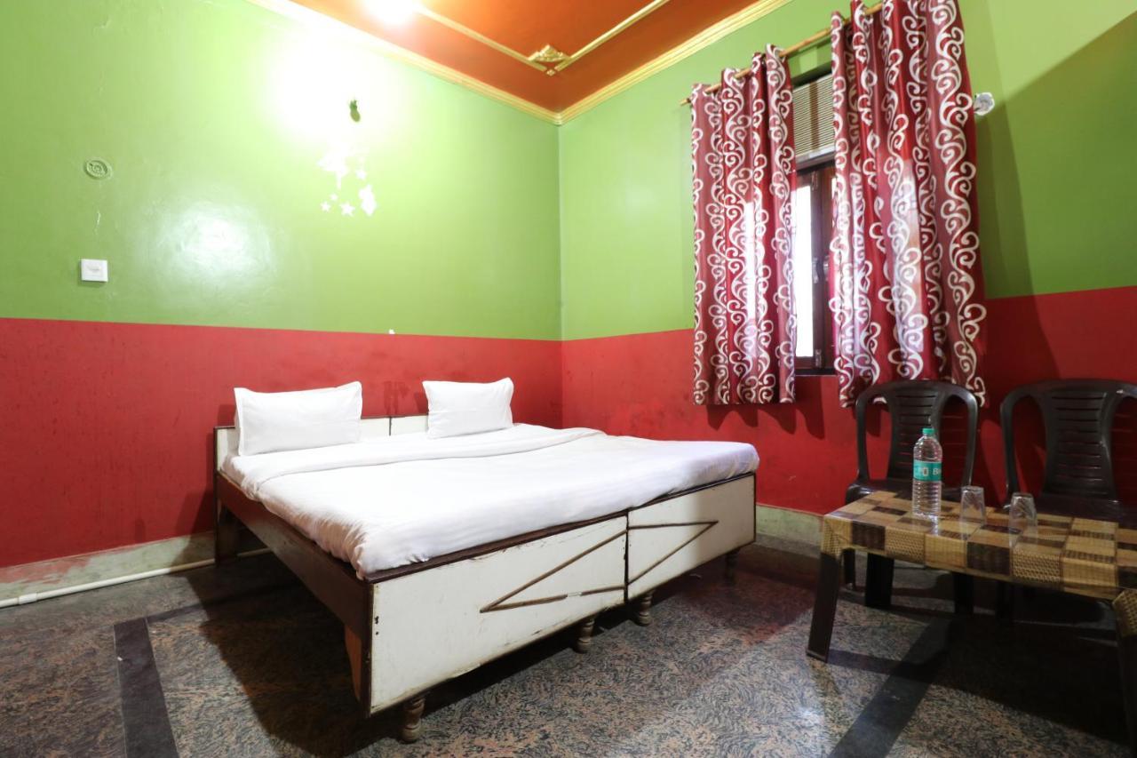 Oyo 27695 Hotel Relation Kanpur Exterior foto