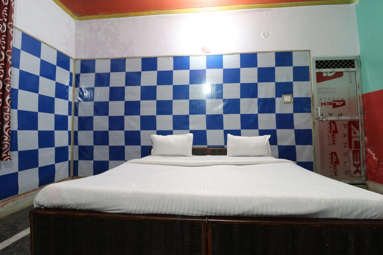 Oyo 27695 Hotel Relation Kanpur Exterior foto