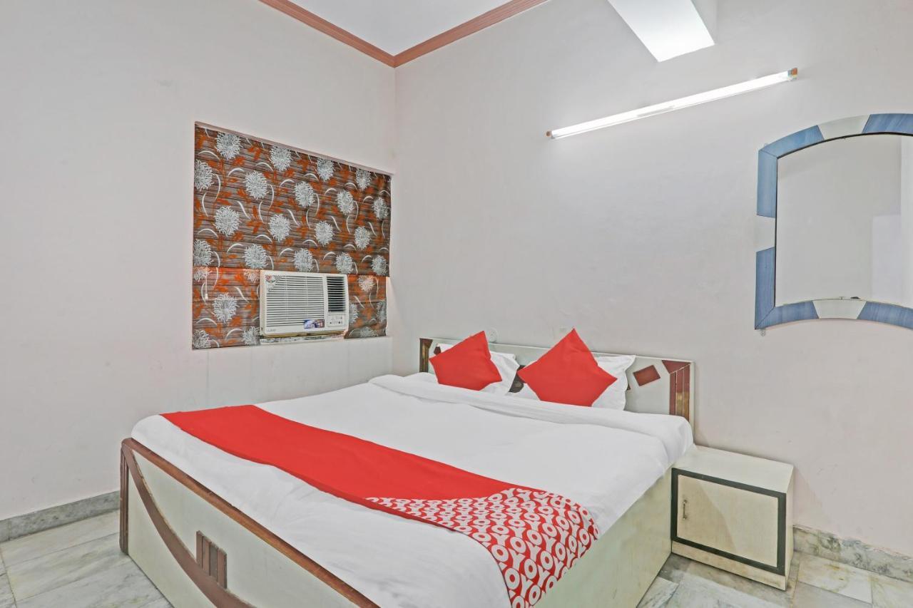 Oyo 27695 Hotel Relation Kanpur Exterior foto