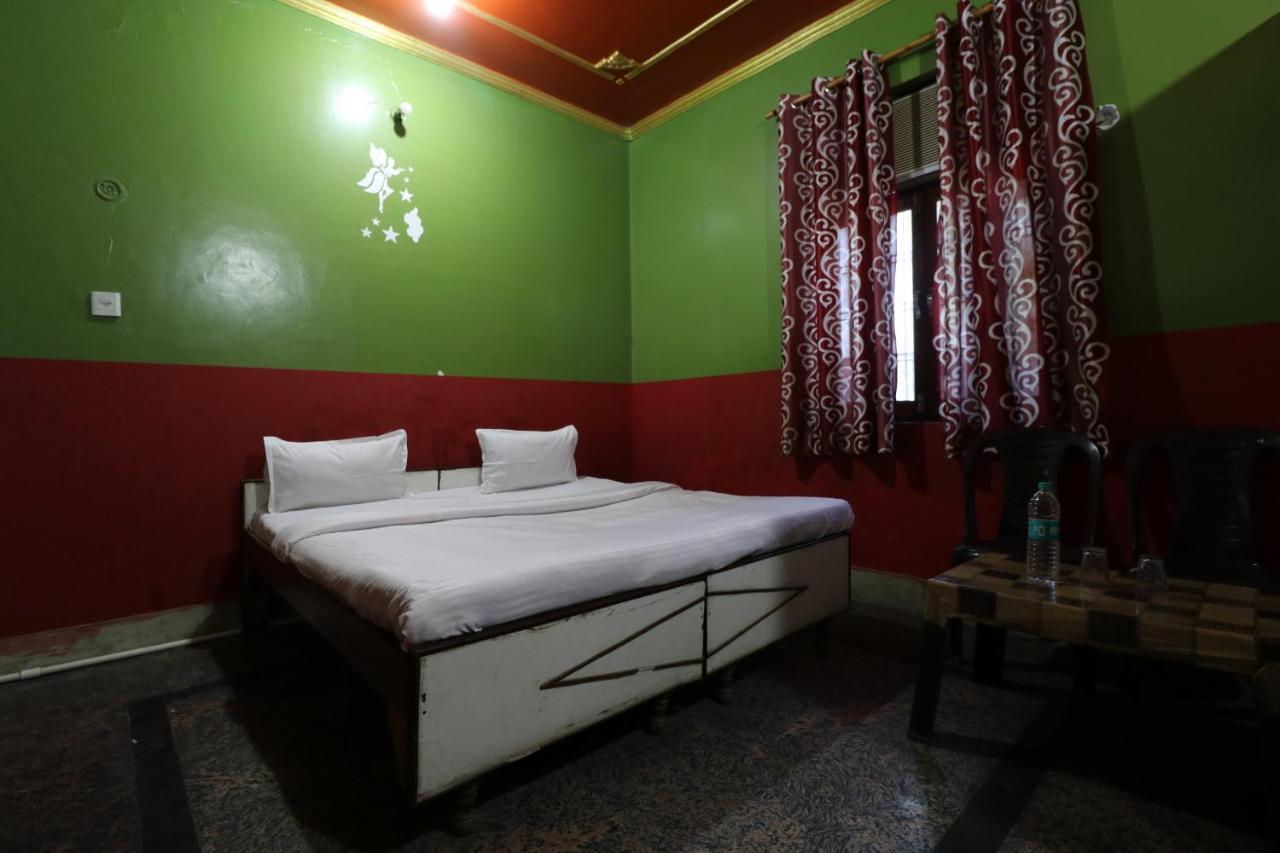 Oyo 27695 Hotel Relation Kanpur Exterior foto