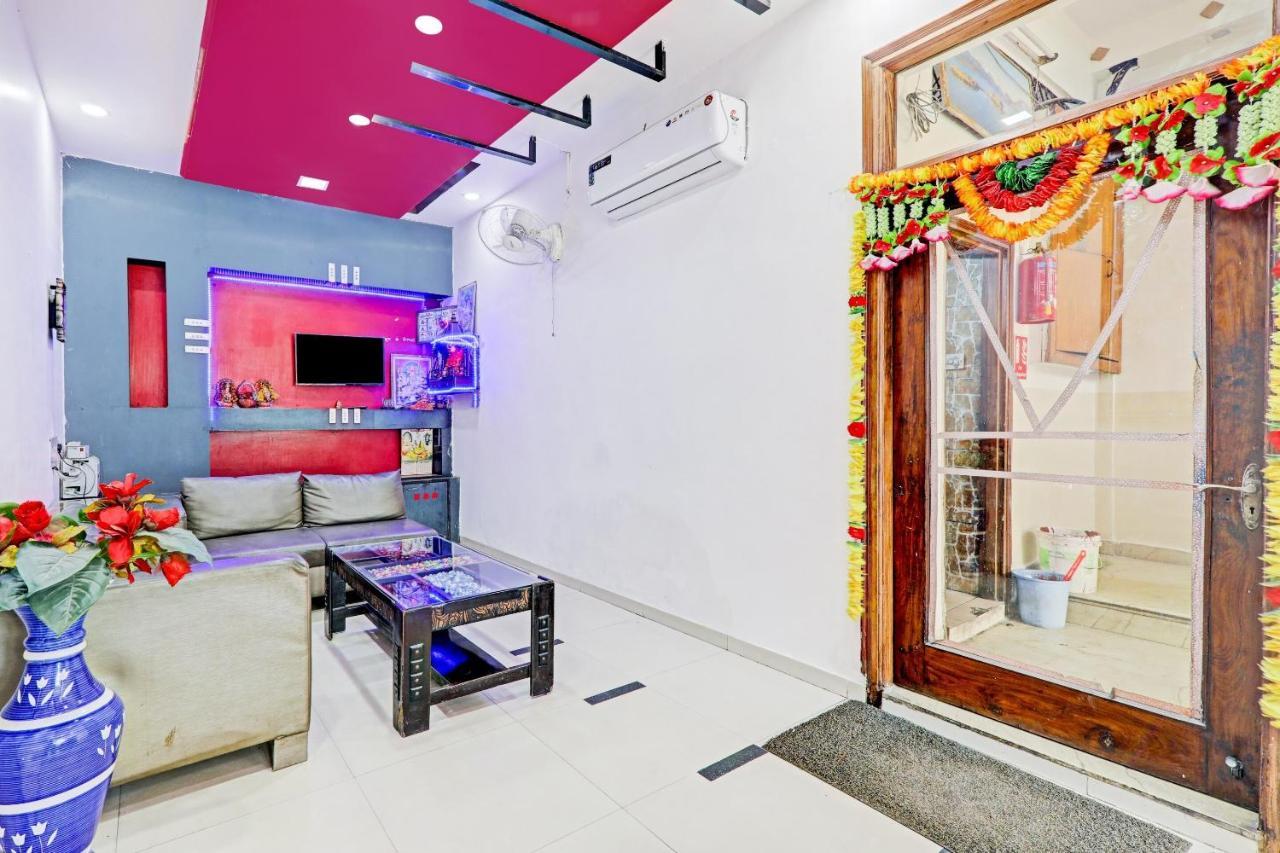 Oyo 27695 Hotel Relation Kanpur Exterior foto
